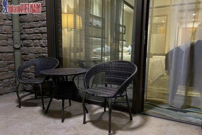 Khách sạn tiêu chuẩn