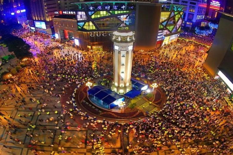 Phố đi bộ Bia Giải Phóng