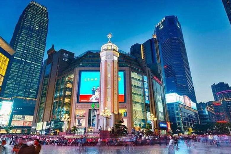 Phố đi bộ Bia Giải Phóng