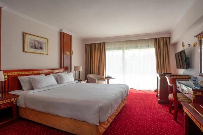 Azal Pyramids Hotel