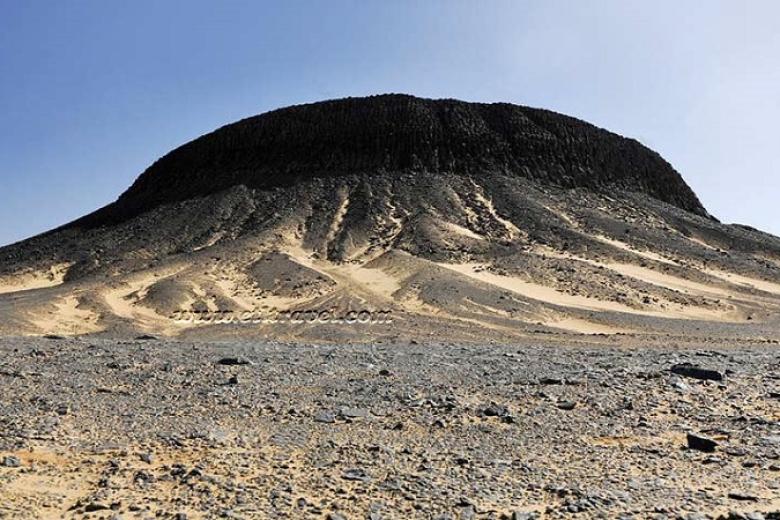Sa mạc Đen (Black Desert)