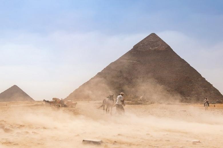 Tháp Giza