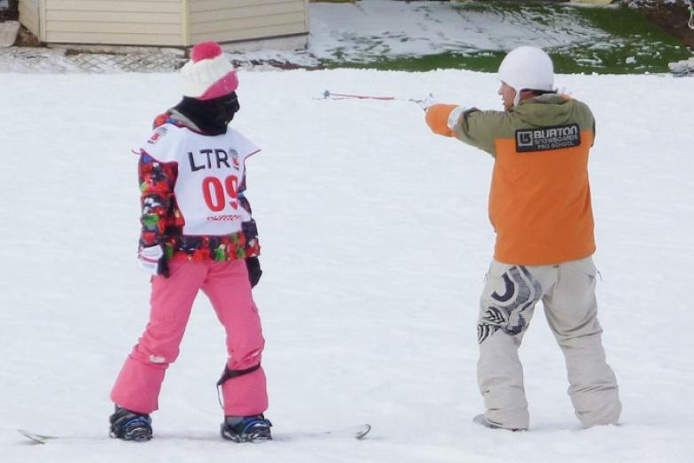 Vui chơi tại khu trượt tuyết Rokkosan