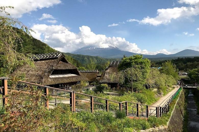 Làng cổ Iyashino Sato Nen Ba