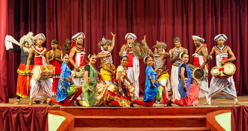 Chương trình biểu diễn Kandyan