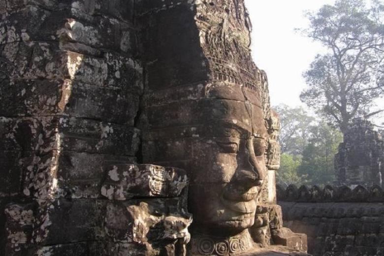Đền Bayon 4 mặt
