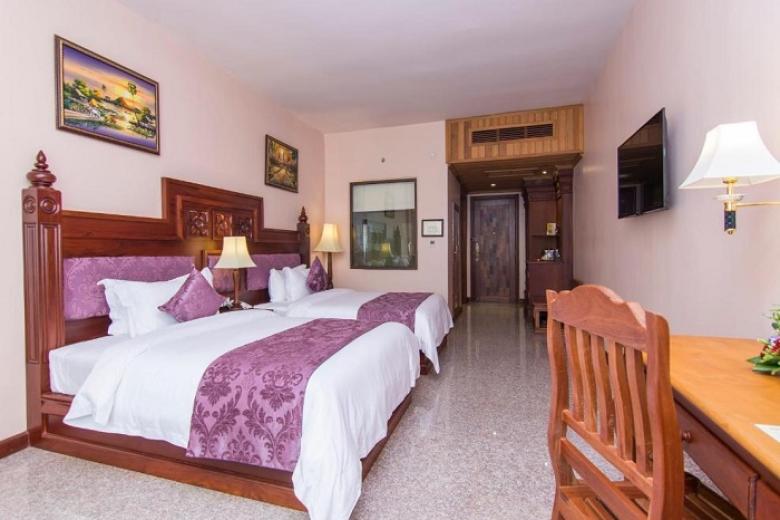 Phnom Penh Era Hotel