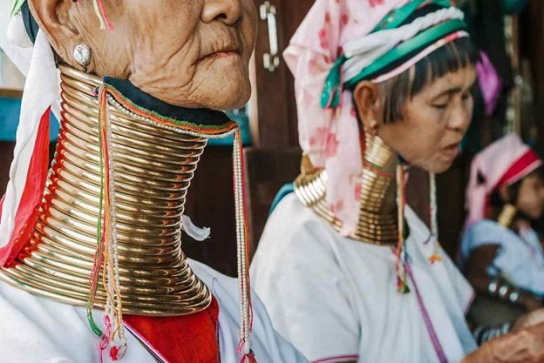 Làng Cổ dài (Long Neck Village)