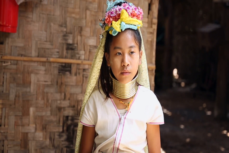 Làng Cổ dài (Long Neck Village)