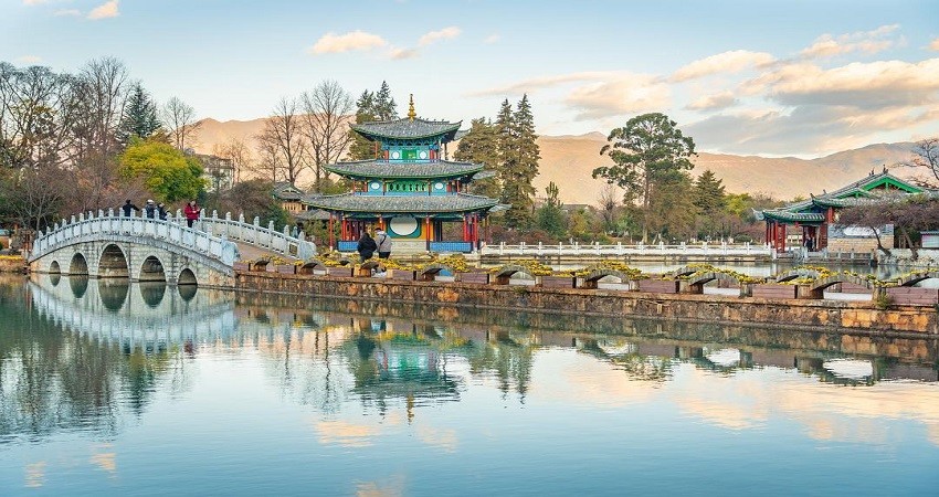 Công viên Hắc Long Đàm 