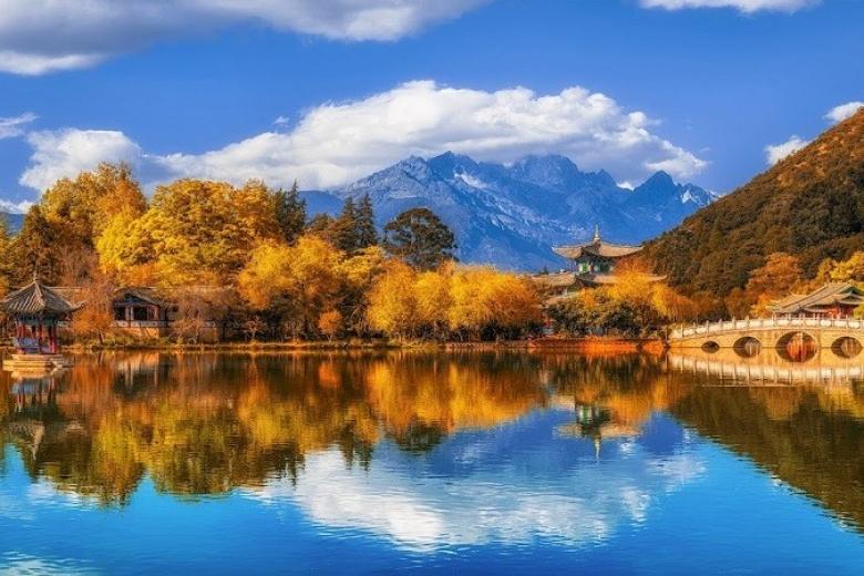 Công Viên Hắc Long Đàm