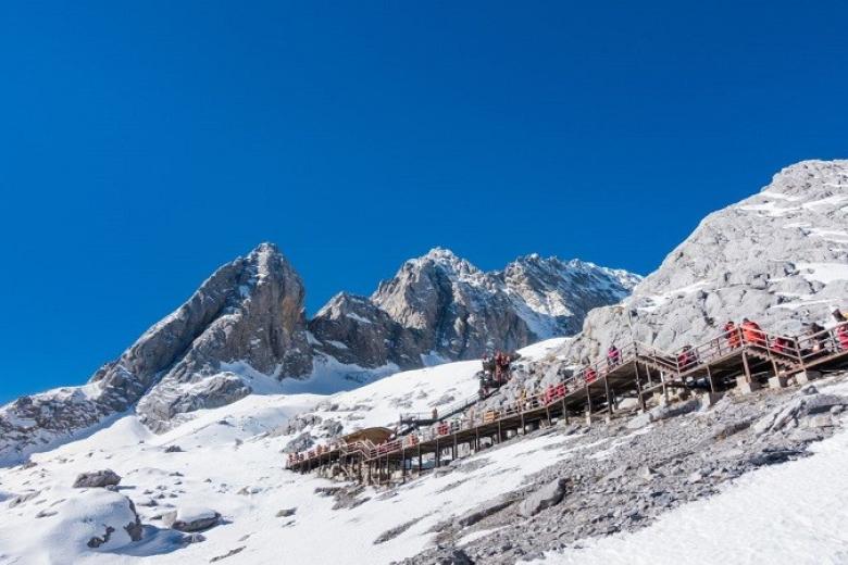 Núi tuyết Ngọc Long