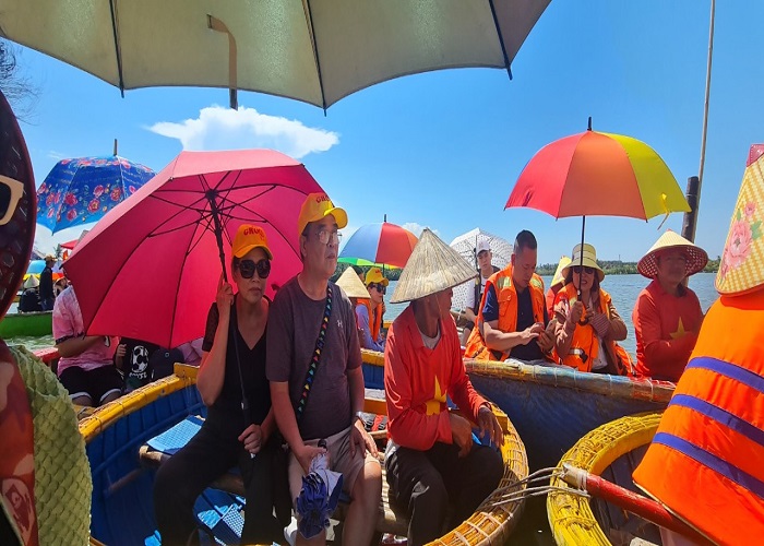 Vui chơi, tham quan