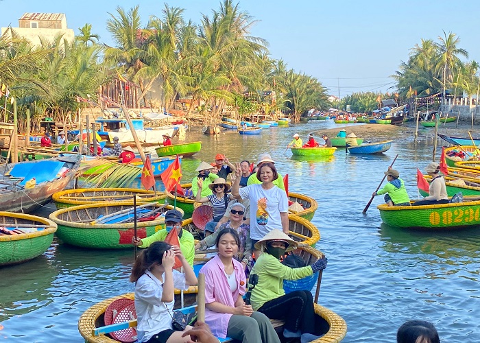 Vui chơi, tham quan