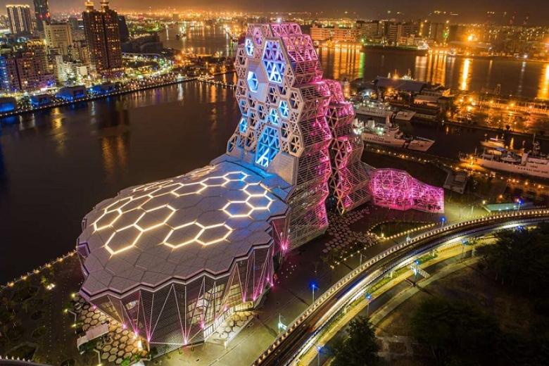 Trung tâm nhạc pop Cao Hùng (Love River Bay)