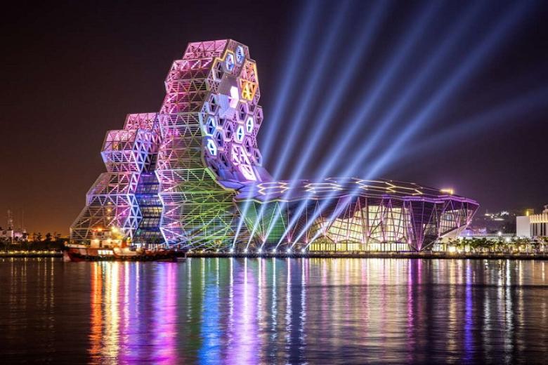 Trung tâm nhạc pop Cao Hùng (Love River Bay)