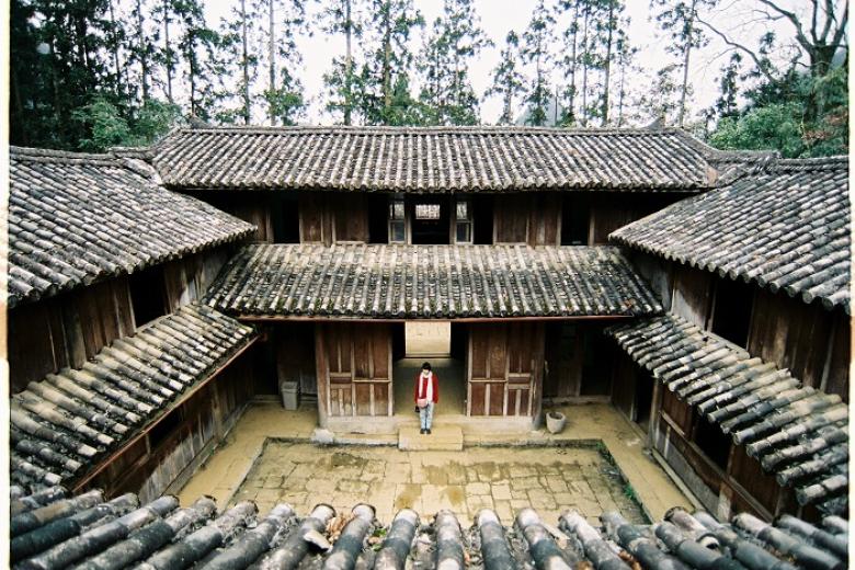 Dinh Vua Mèo - Vương Chính Đức