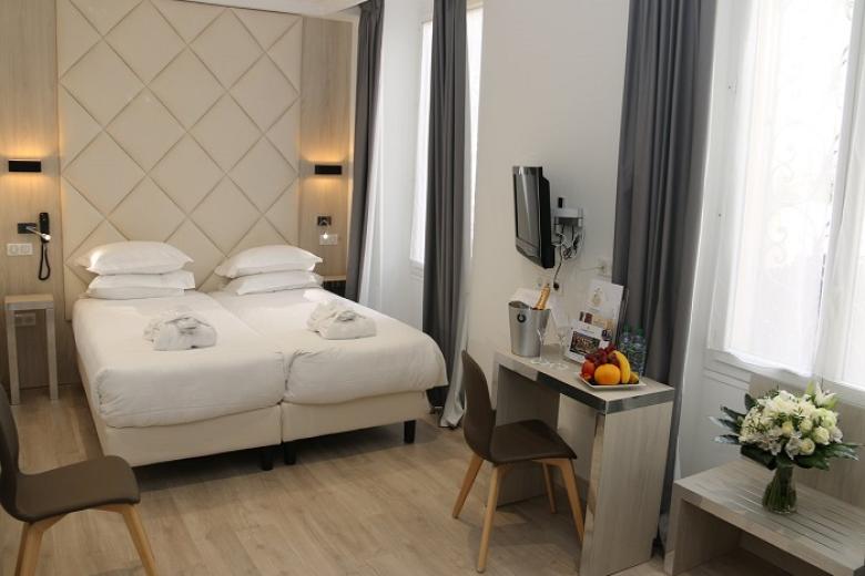 Golden Tulip Hotel Cannes - Hotel De Paris