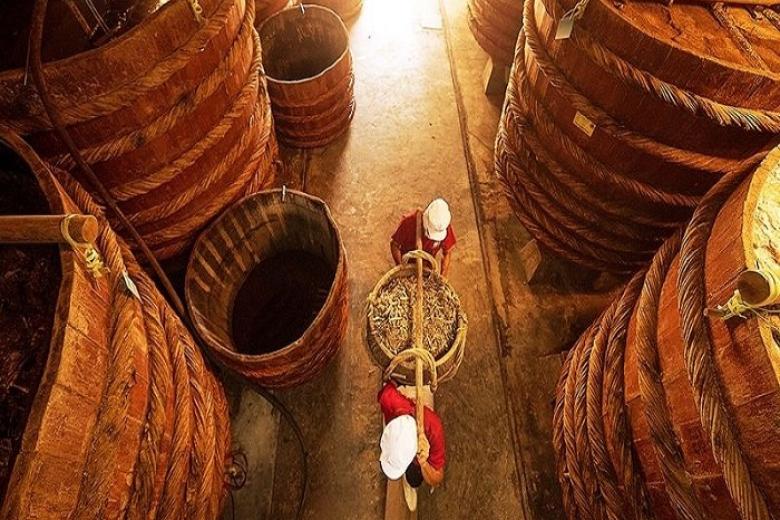 Nhà Thùng Nước Mắm