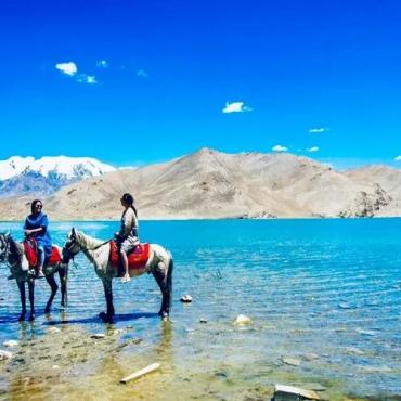 Tour Tân Cương 9N9Đ: Từ HCM - Urumqi - Burqin - Jiadengyu - Khuê Đồn - Y Ninh - Tekes, Bay Air China (CA) + KS 4*